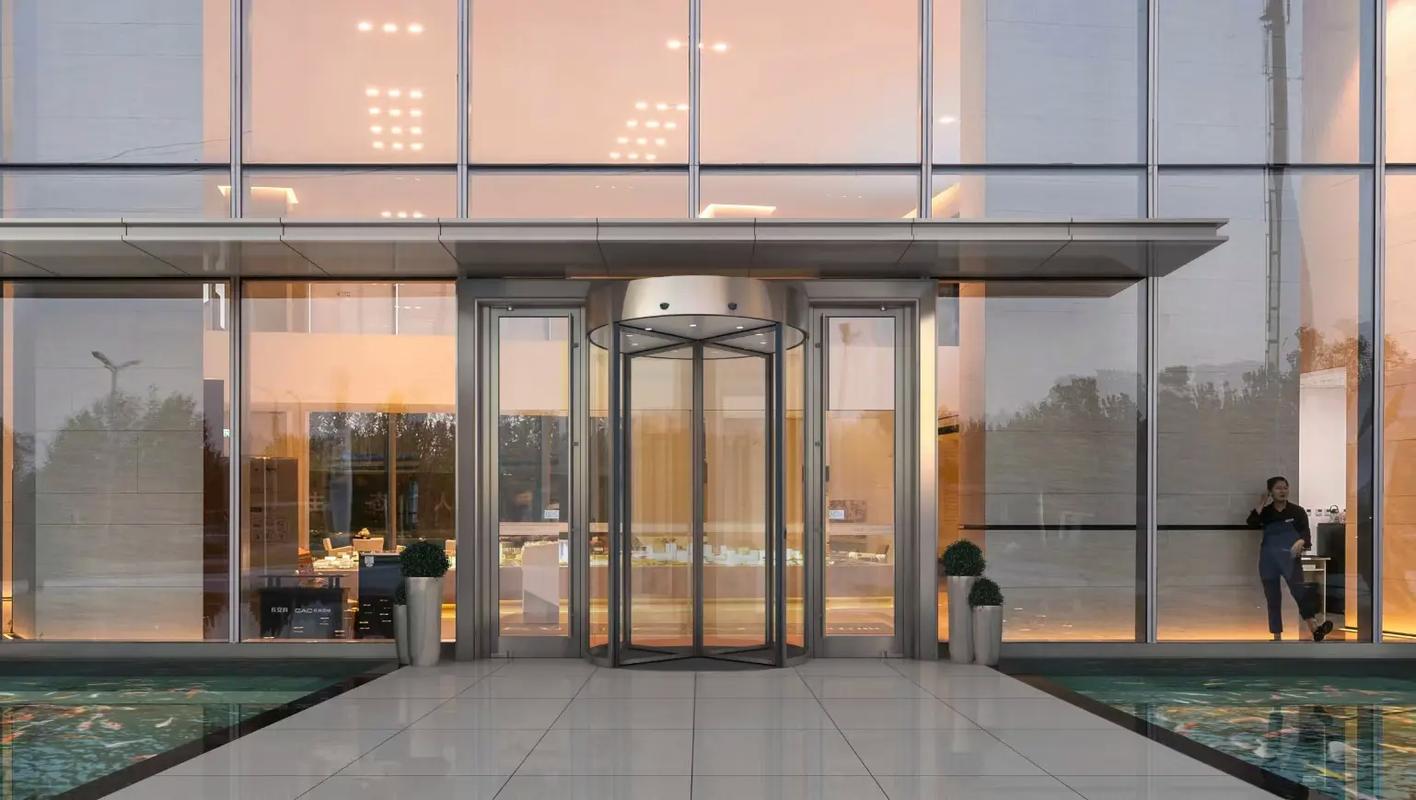 專業(yè)制作按裝《兩翼豪華旋轉(zhuǎn)門》《三翼,四翼旋轉(zhuǎn)門》《環(huán)柱 - 抖