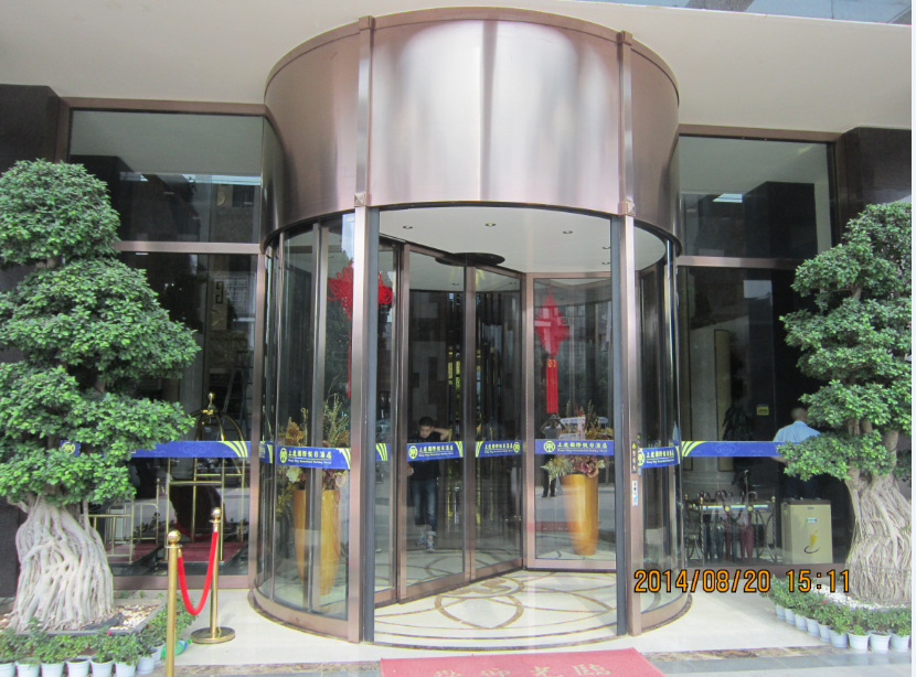 兩翼豪華展箱式旋轉(zhuǎn)門,成都圣達旋轉(zhuǎn)門49